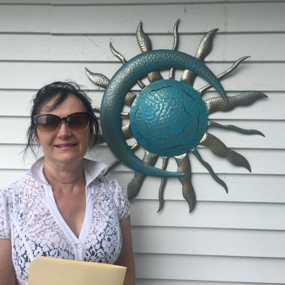 Meet your Posher, Lorrie